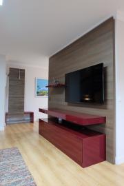 TV Schrank in dunkelrot Hochglanz