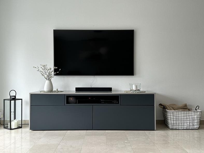 TV Schrank von Schreinerei Eckert in Offenbach