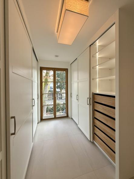 Einbauschrank Ankleide Schubladen mit Beleuchtung